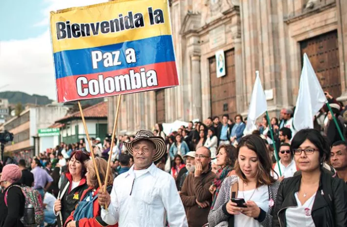 Demonstration im Zusammenhang mit dem  Friedensabkommen zwischen der kolumbianischen Regierung und der FARC