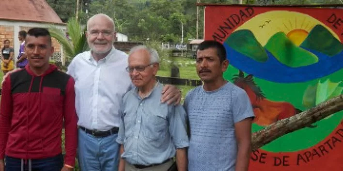 UNO-Sonderberichterstatter Michel Forst besucht die Friedensgemeinde San José de Apartadó