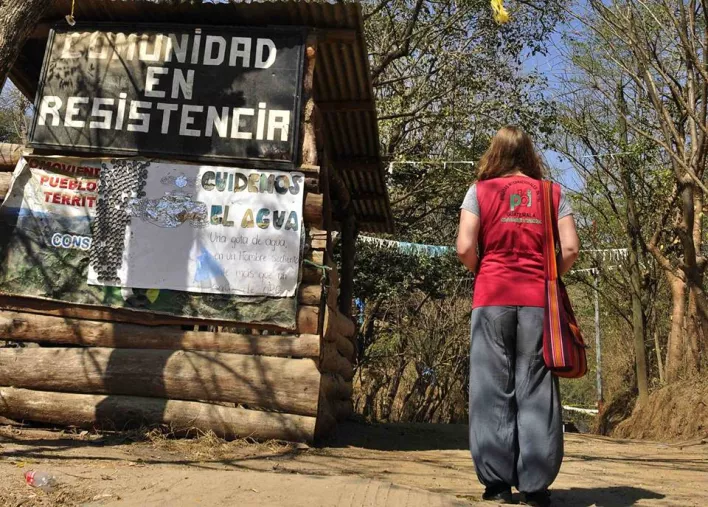 Die pbi-Freiwllige Stephanie Brause in Guatemala (La Puya)